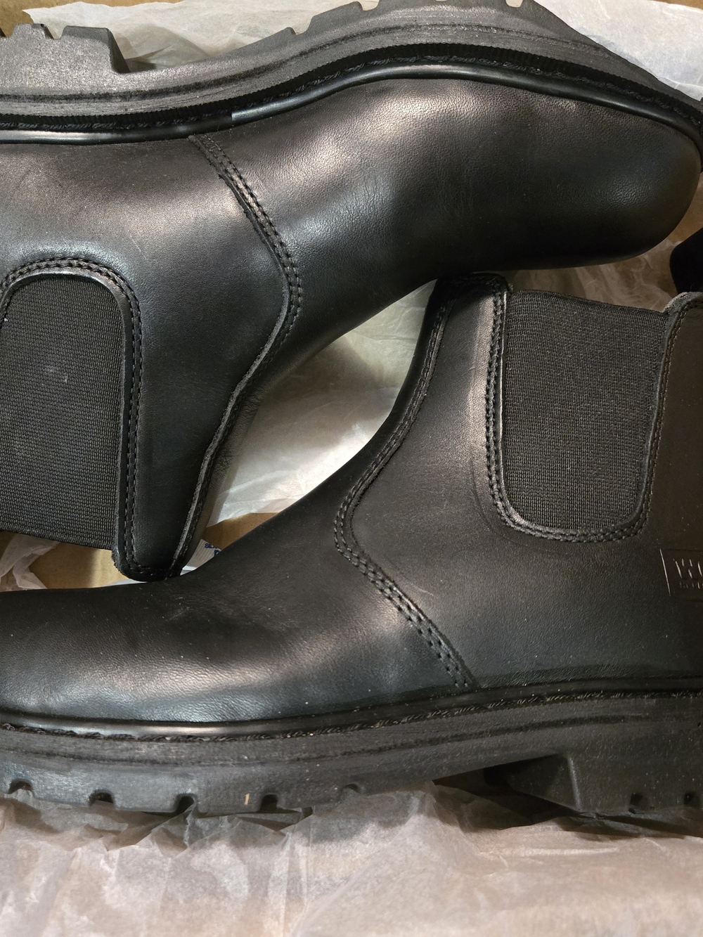 Red Wing Shoes Men's Black Chukka Chelsea Boots